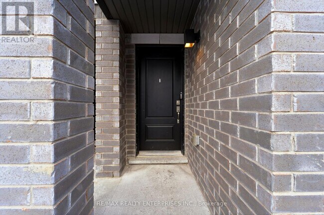 Photo - 414 Okanagan Path