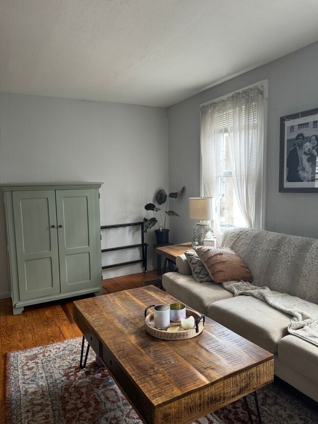 Photo - 185 Willow St Unit 1
