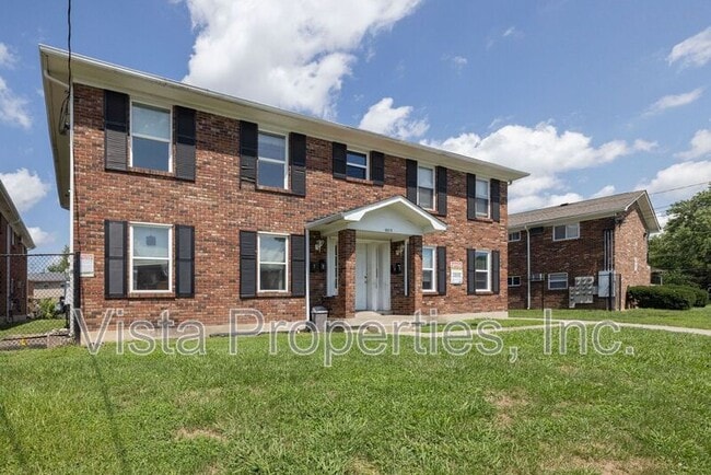 Photo - 4808 Saddlebrook Ln Unidad Apt 4