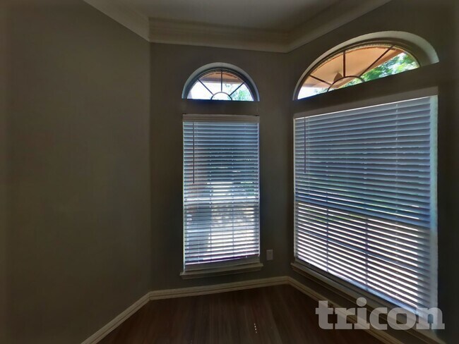 Photo - 1793 Lake Breeze Dr