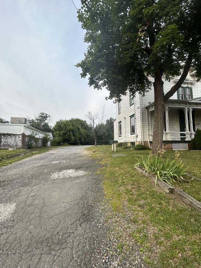 Photo - 1530 Pennington Rd Unit Apt D