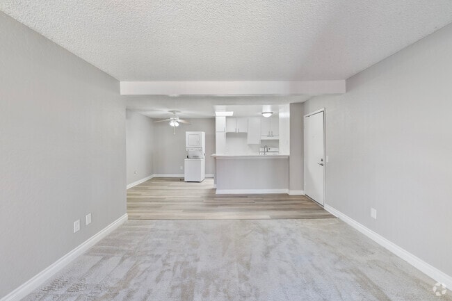 3BR, 2BA - 1,117SF - Living Room