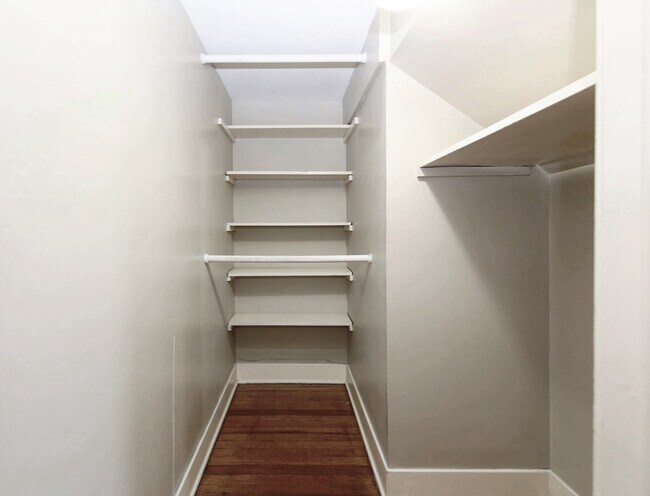 Photo - 1223 W Gray St