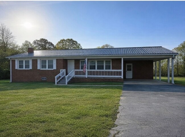 Photo - 152 Leonard Dr