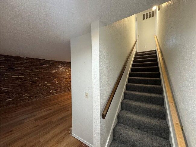Photo - 3325 Brookhollow Ct