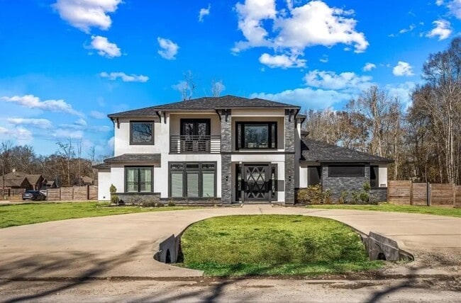 Building Photo - 13 Rd 660