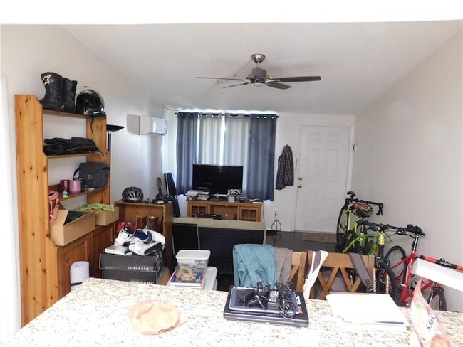 Photo - 464 7th Pl