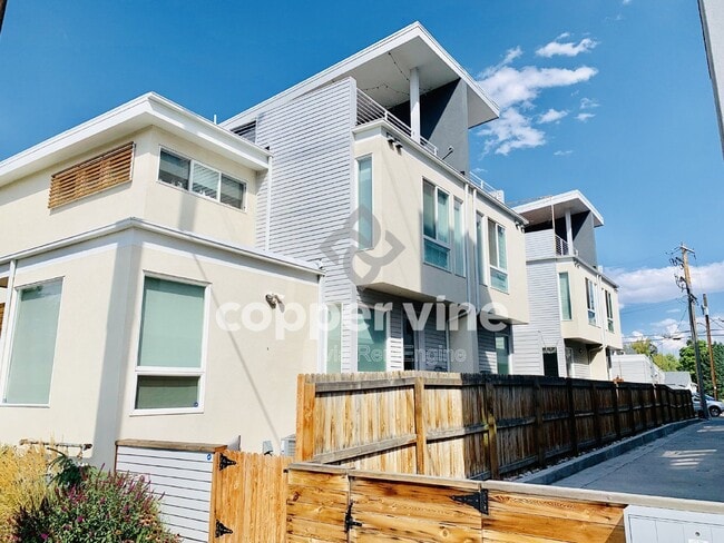 Photo - 4966 Lowell Blvd