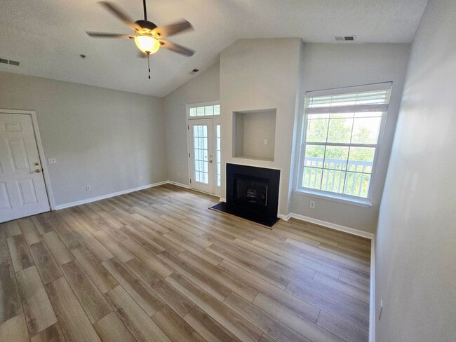 Photo - 3010 Winston Dr