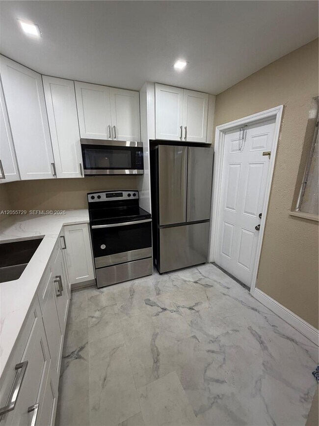 Photo - 6720 Arbor Dr Unit 212