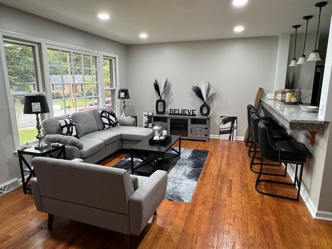 Photo - 3706 College Park Cir NW