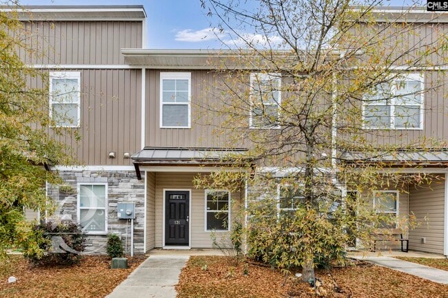 Photo - 131 Hunters Grove Dr