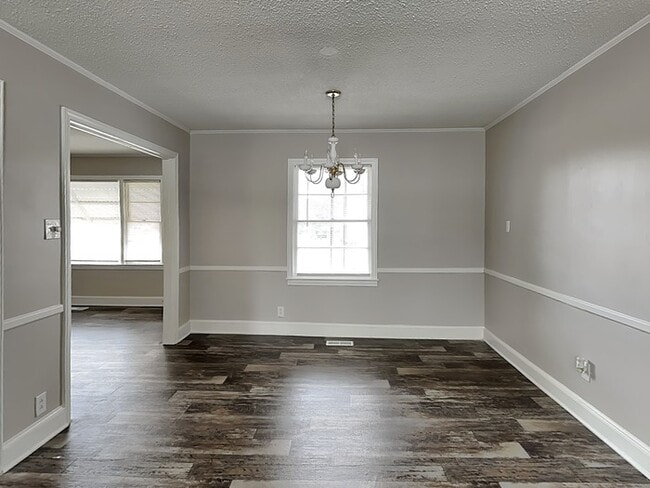 Photo - 1432 Mt Gallant Rd