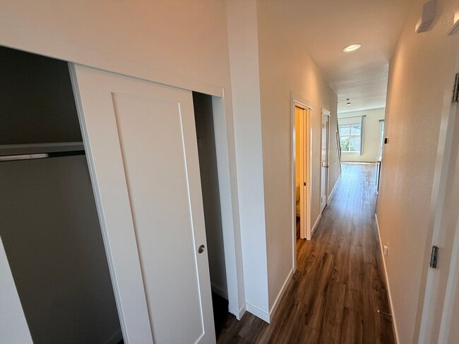Photo - 6157 Blue River Dr SE