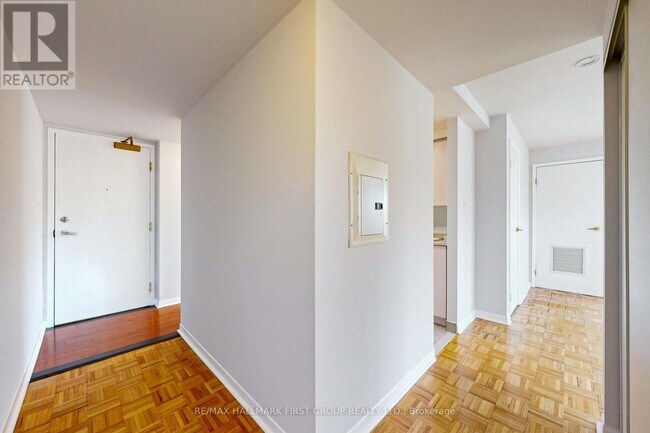 Photo - 8 Oxford St Unit 304