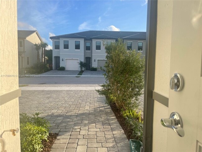Building Photo - 2151 Appleton Cir S Rental
