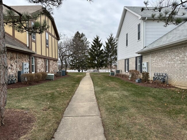 Photo - 1250 N Streamwood Ln Unit 338