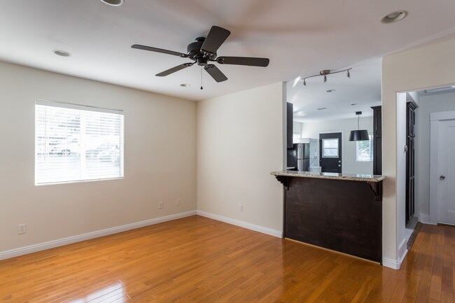 Photo - 708 Tularosa Dr