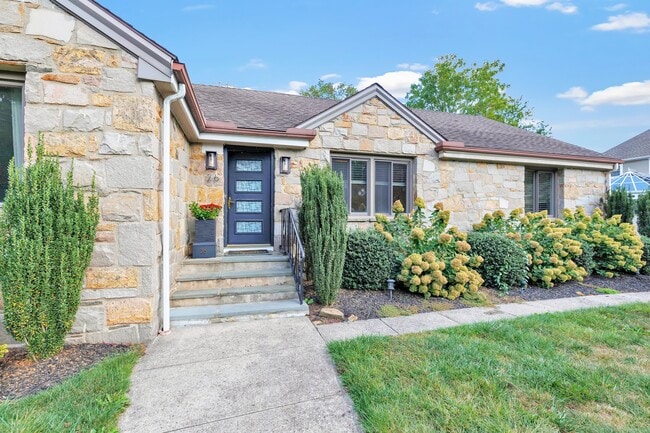 Photo - 26 Pearsall Pl