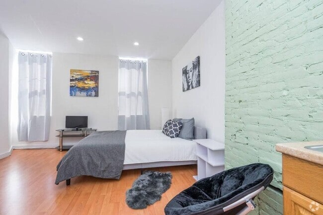 Building Photo - Beautiful studio in south st available Aug... Unit 2F Rental