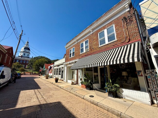 Building Photo - Maryland Avenue 80-82 Unit #80 1/2 #B Rental