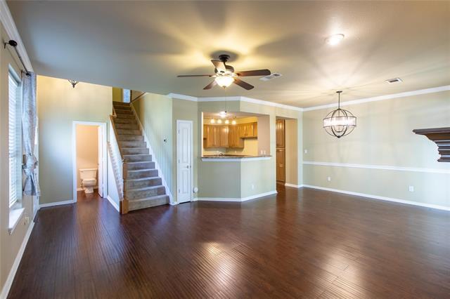 609 Regency Dr