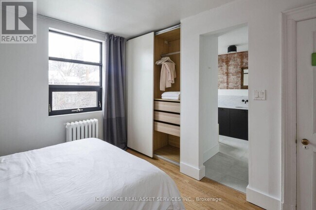 Photo - 70 Crescent Rd