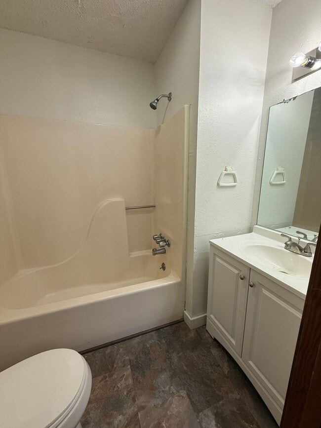 Photo - 1736 Jade Ave Unit GM 1736-C