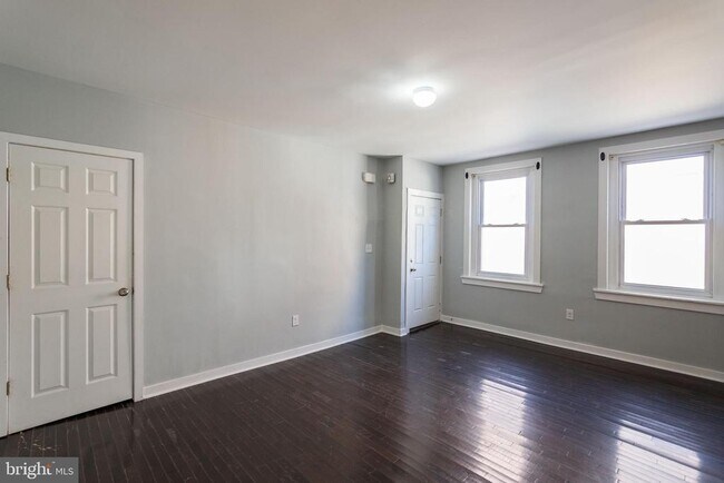 Photo - 1249 S 21st St Unit 1R