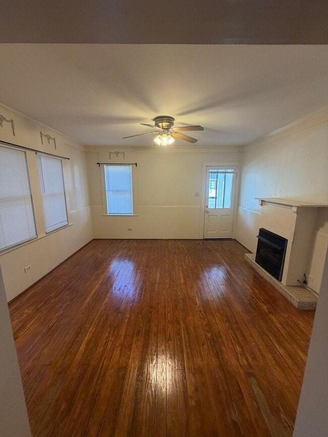 Photo - Three Bedroom, 2 Bathroom