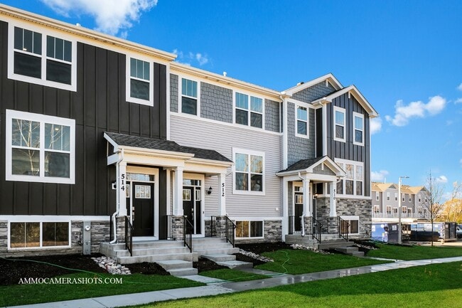 Building Photo - 512 Wolverine Dr