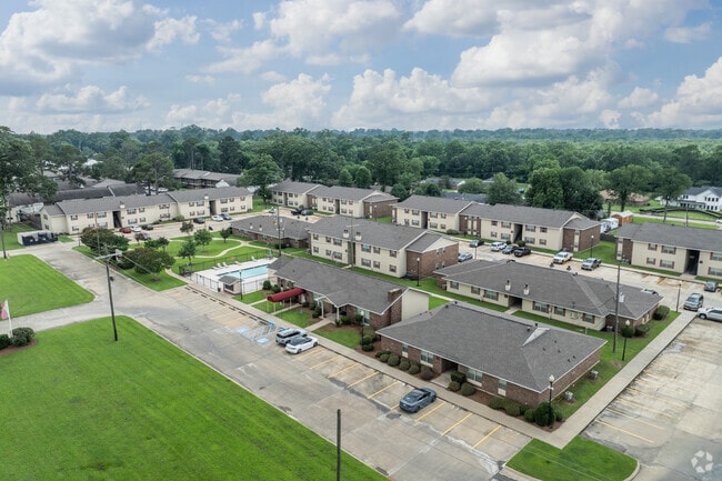 Building Photo - Signature Place Apartments