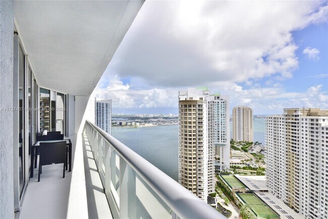 Building Photo - 465 Brickell Ave Unit 3205 Rental