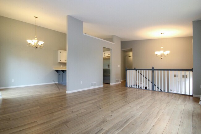 Photo - 4418 Clover Ln