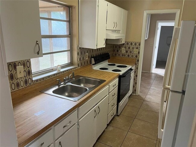 Photo - 3350 Van Nuys Loop