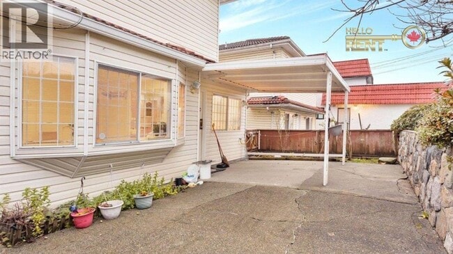 Photo - 3288 E 5th Ave