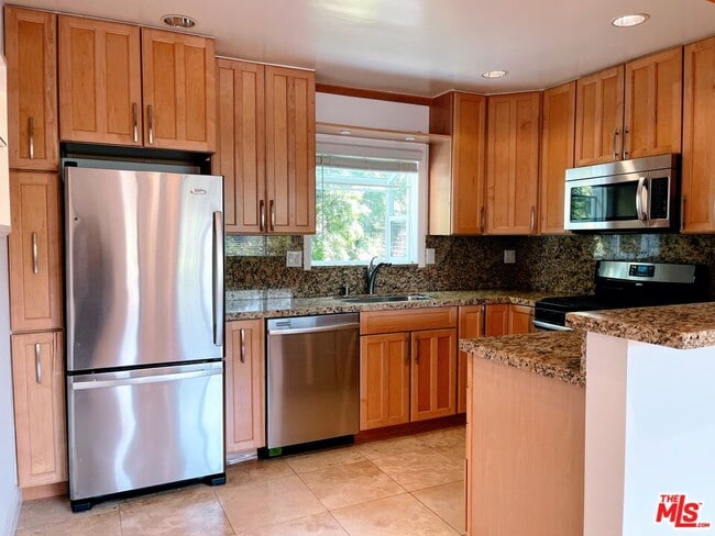 Building Photo - 309 Broadway St Unit 18