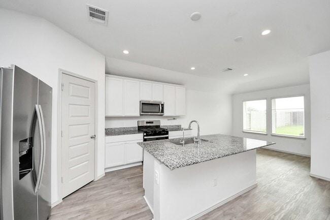 3521 Rockefeller Rd