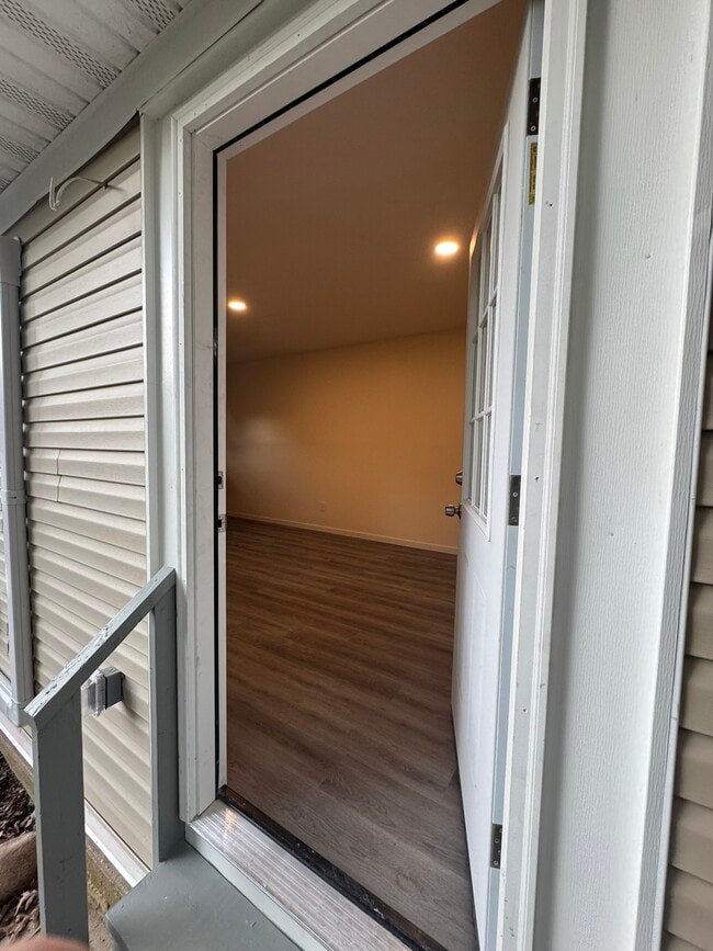 Photo - 422 Johnson Ave