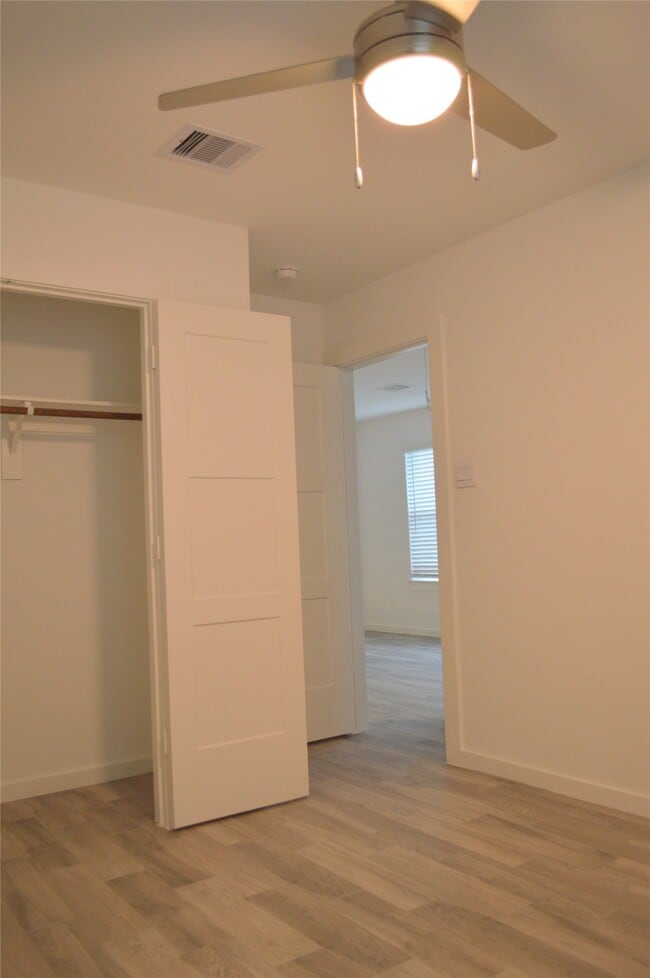 Building Photo - 10313 Cascade Range Ln