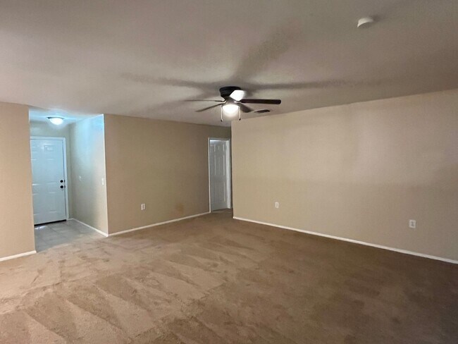 Photo - 103 Meadow Way