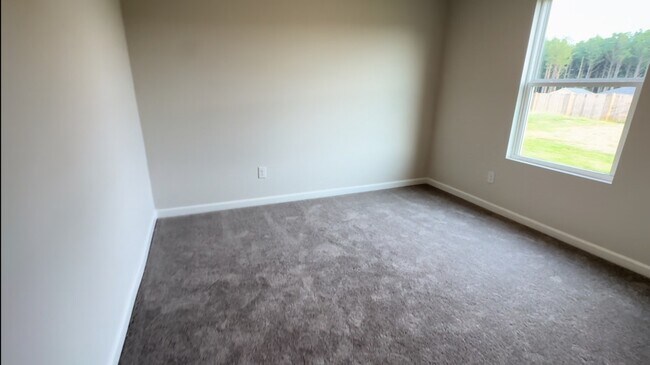 Photo - 109 Dogwood Ln