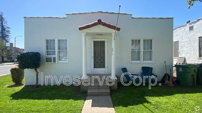 Building Photo - 201 N Atlantic Blvd Unit #A Rental