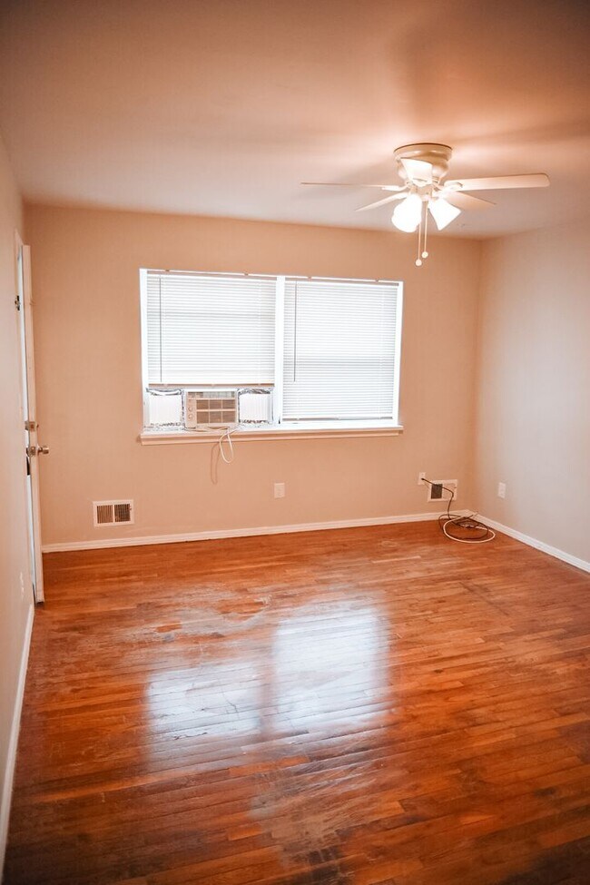 Photo - 4700 Walnut Grove Ave Unit 3