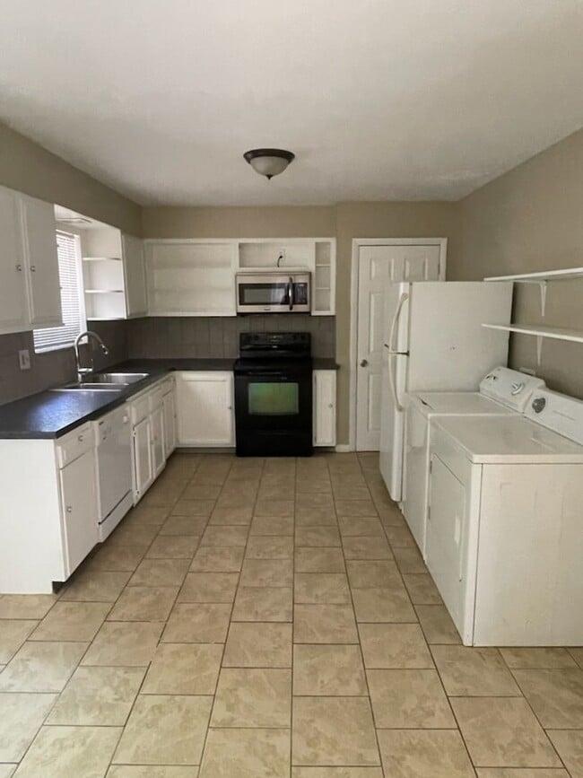 Photo - 1120 Norway Ave Unit Apartment 2