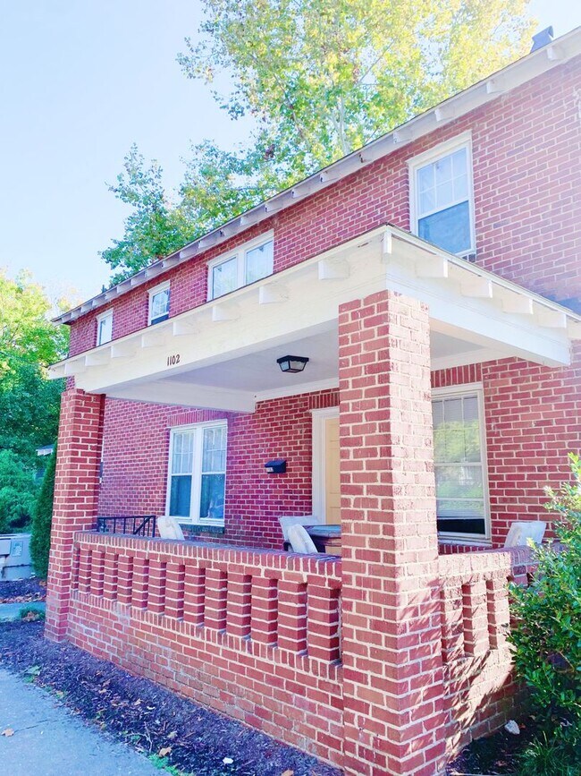 Photo - 1102 E 4th St Unit 1
