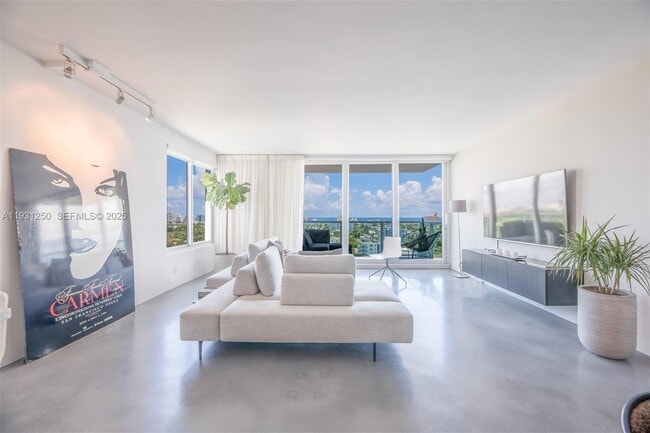 Photo - 1000 West Ave Unit 1510