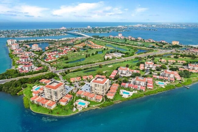 Building Photo - 6268 Palma Del Mar Blvd S Unit 109