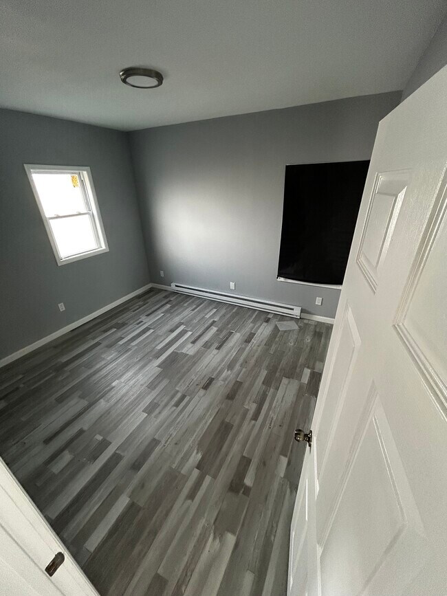 Photo - 19 Landfield Ave