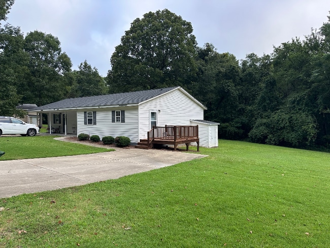 Building Photo - 109 Rollins Acres Ln Rental